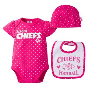 Baby Girl Kansas City Chiefs 3-Piece Bodysuit, Bib & Cap Set