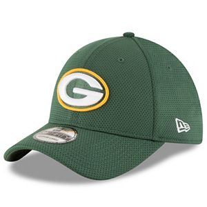 Adult New Era Green Bay Packers 39THIRTY Sideline Tech Fitted Cap