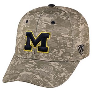 Adult Top of the World Michigan Wolverines Digital Camo One-Fit Cap